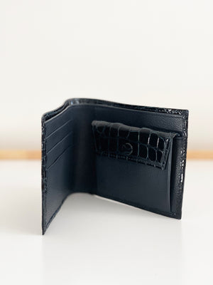 LIN8 billfold wallet in genuine crocodile leather. Men's silm leather wallet